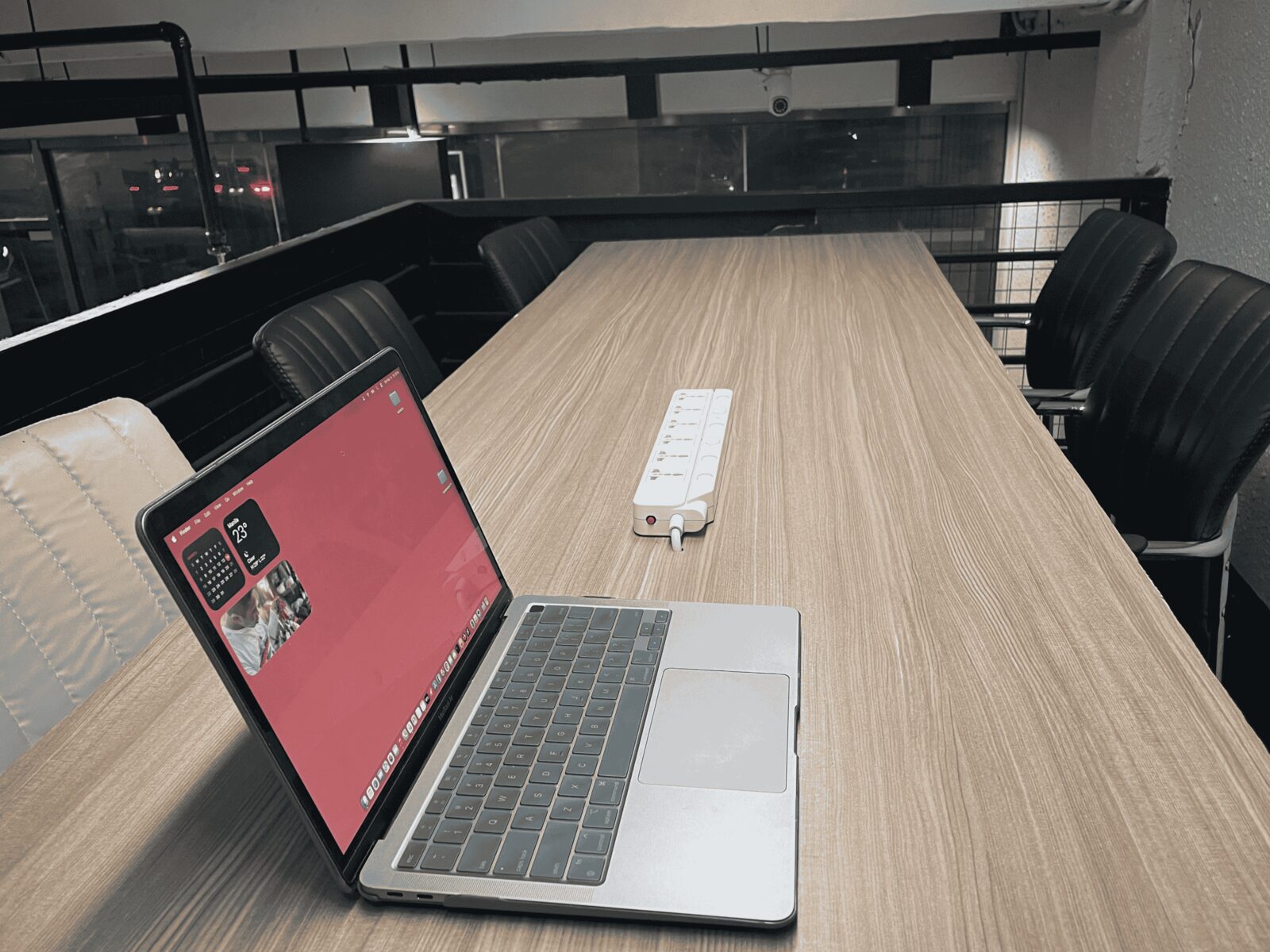 DoTheWork coworking area